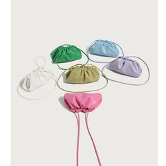 高級感シワ雲のカバンファッション女性カバン脇下カバンbag餃子カバン質感小衆24年新作カバン