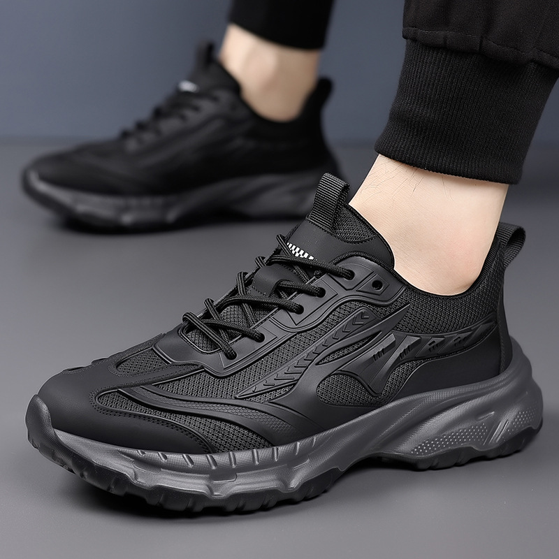 Calzado deportivo de verano Zapatos casuales transpirables de malla para hombre Zapatos para correr cómodos y simples de todo fósforo para hombre Zapatos de suela gruesa para hombre al por mayor