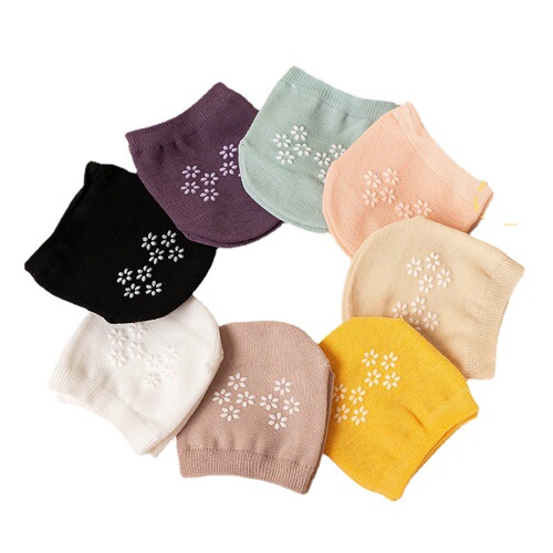 Half-palm children's spring and summer anti-slip half-length shallow mouth glued front sole slipper socks invisible high heels socks