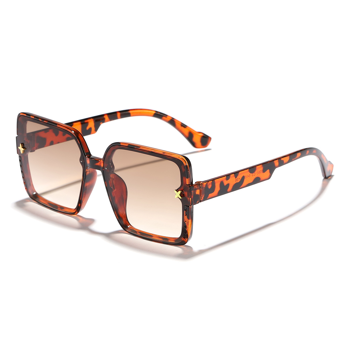 2024 nuevas gafas de sol de celebridades de Internet para mujer, el marco grande de verano es delgado y la cara es pequeña, las gafas de sol retro literarias de moda combinan con la tendencia