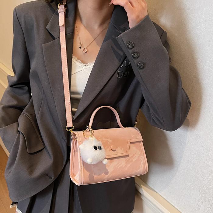 Bolso cuadrado pequeño de mano de estilo occidental de todo fósforo para mujer 2025 nuevo bolso de viaje de ocio ligero bolso de mensajero simple de sentido avanzado