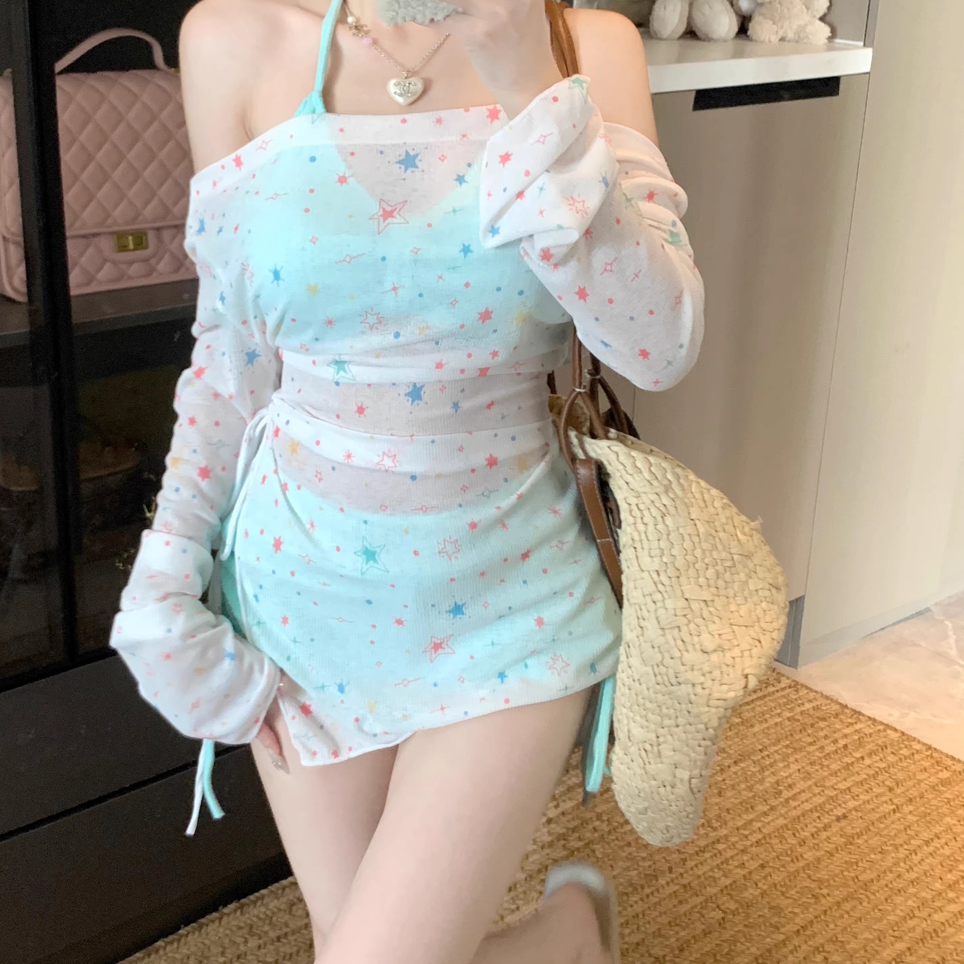 2026 New Style High-End Pure Desire Bikini for Small Busts, Conservative and Slimming, Fresh and Youthful Long-Sleeve Hot Spring Swimwear
