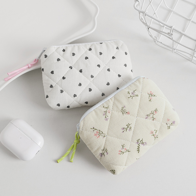 Spot pequeña bolsa de tarjeta de computadora portátil floral fresca bolsa de mouse inalámbrica cable de carga cable de alimentación bolsa de almacenamiento