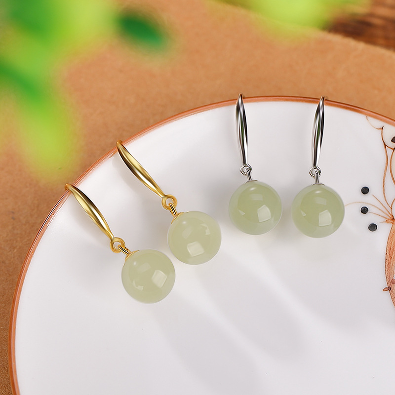 Bông tai bạc S925 mạ vàng đính ngọc Hetian phong cách cổ điển hạt tròn hình học — Kiểu màu bạc