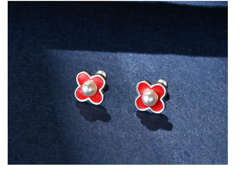 Simple Style Four Leaf Clover Sterling Silver Plating Artificial Pearls Ear Studs 1 Pair