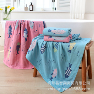 Zhiyang new Aiwei bamboo cotton happy fish jacquard gauze bath towel tube top bath towel soft absorbent breathable wholesale