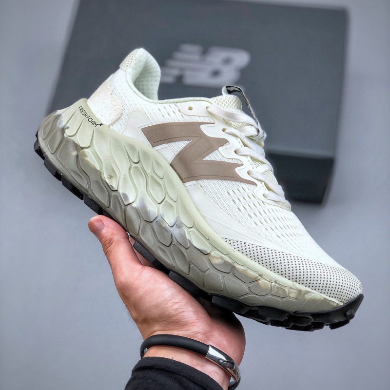 莆田純原の新型男女ランニングシューズ新百倫more v 3カップルカジュアル緩衝ジョギングシューズスポーツシューズ