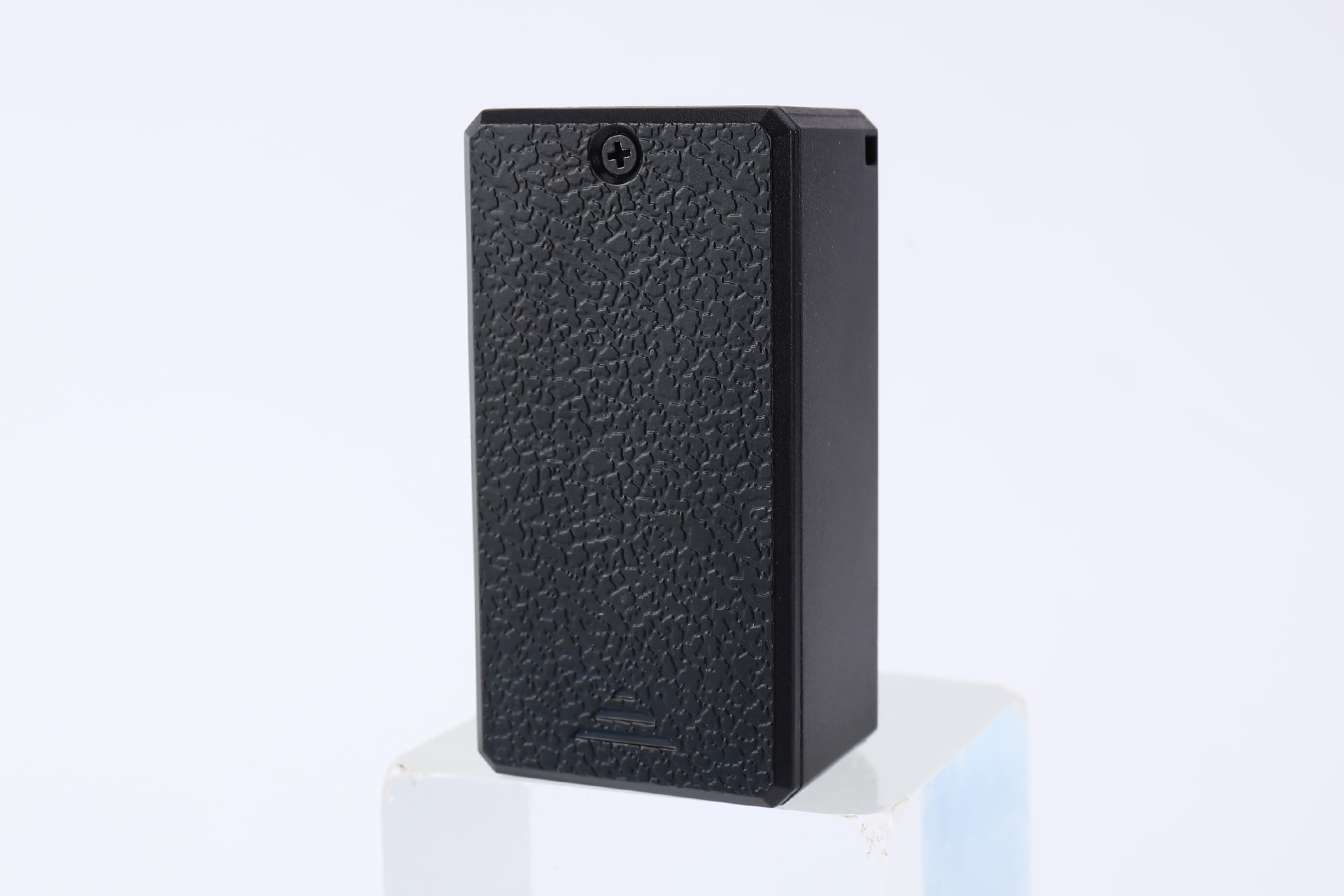 4Gtk901 Gps Locator Real-Time Car Locator, Gps Tracker, Global Coverage Accurate Positioning