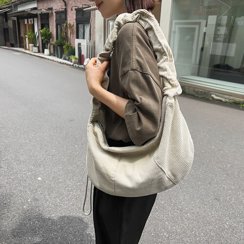 Large-capacity female student Korean-style crossbody bag, Instagram bag, new tote bag, intelligent training college style, underarm dumpling bag