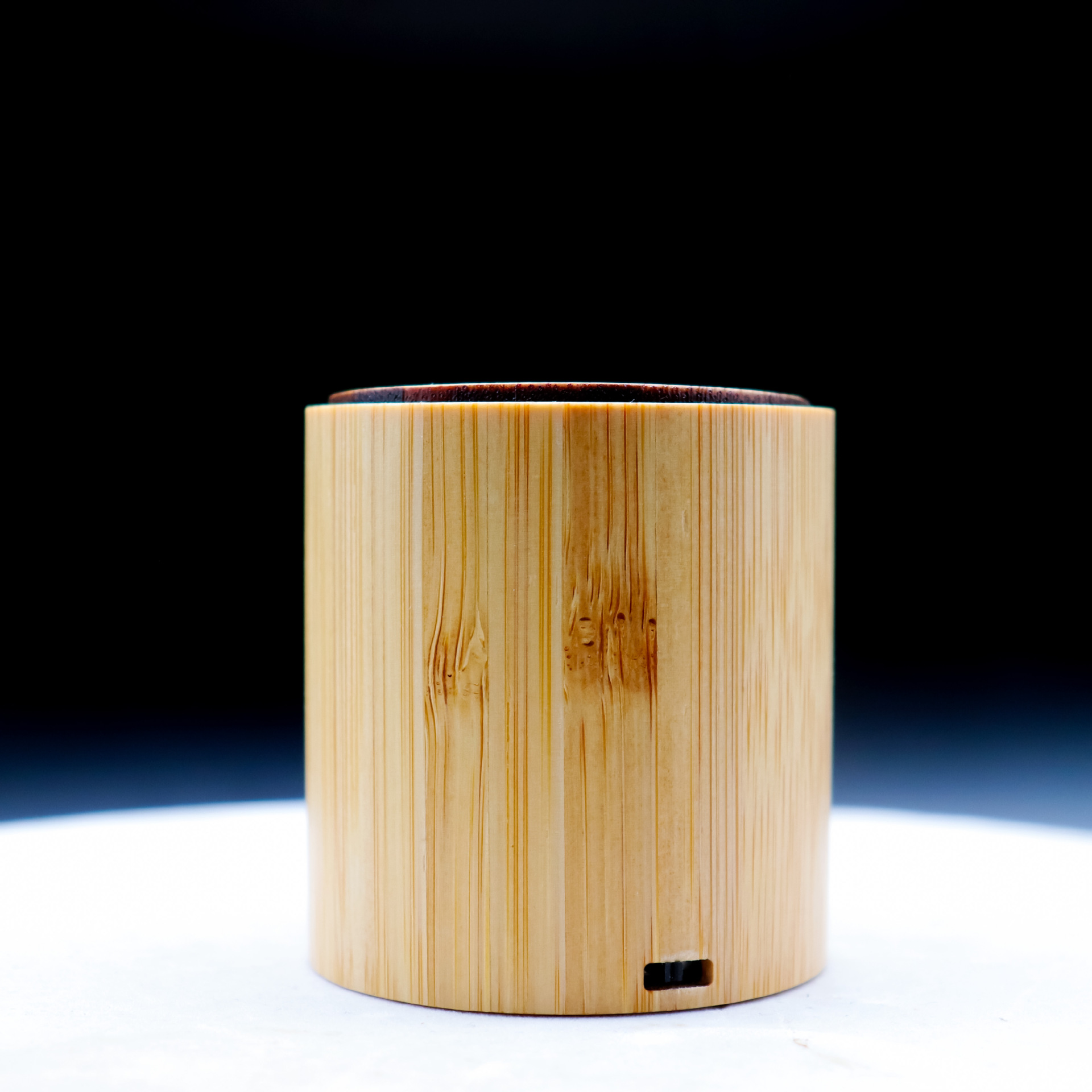 New original ecological bamboo round Bluetooth speakers, new bamboo quality new materials Bluetooth audio 3
