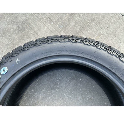 Off-road şinlər Tire 235/55R20 with