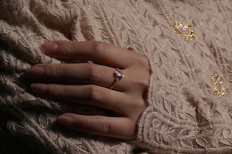 O1CN01VnDT8c2HimadgTO5P !!4104979185 0 cib Silver Gold Plated Natural Blue Moonstone Ring