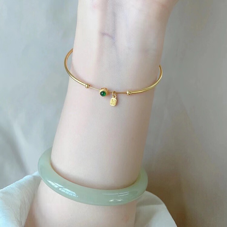 Little Red Book same style lucky tag bracelet Women's Light luxury design Emerald zircon bracelet all-match bracelet Little Red Book same style lucky tag bracelet Women's Light luxury design Emerald zircon bracelet all-match bracelet