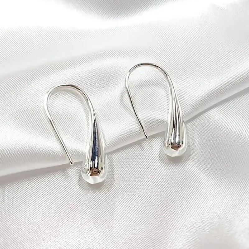 8g Weight Copper Ear Needle Material Earrings Classification 1 Pair Quantity Travel, Street, Shopping Occasion Copper Material U Shape, Water Droplets Pattern Women's Gender Plating Design Basic, Streetwear, Cool Style Style 1 Pair Basic Streetwear Cool Style U Shape Water Droplets Plating Copper Earrings 3