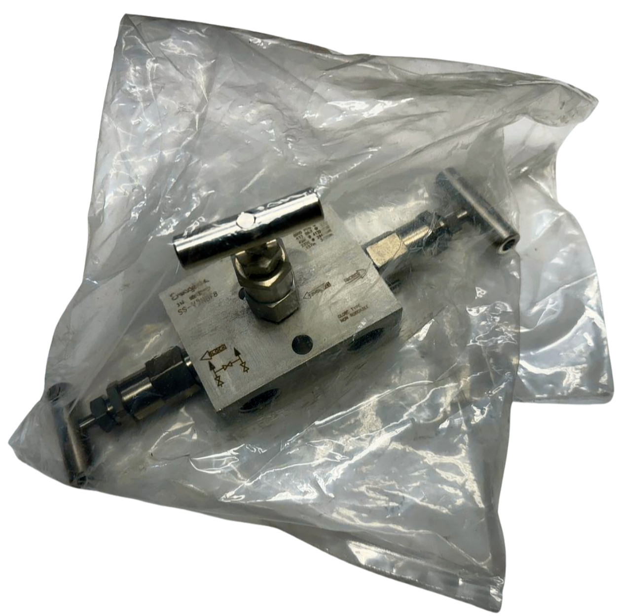 世伟洛克 SS-V3NBF8 不锈钢 3 阀仪表歧管 1/2 英寸 6000PSI