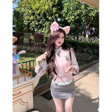 韩系设计学院风V领短款针织毛衣马甲搭配衬衫高腰包臀短裙三件套