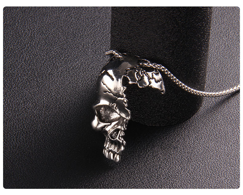 Wholesale Jewelry Fashion Skull 201 Stainless Steel Zinc Alloy Pendant Necklace display picture 3