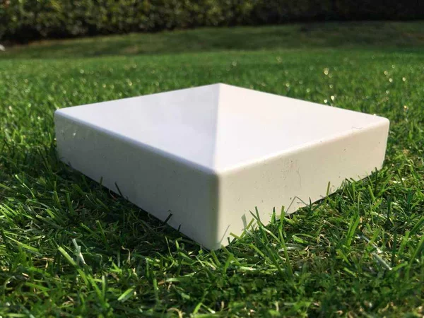 Cross-Border E-Commerce Best-Selling Model 4inch Flat Cap Pvc Guardrail Post Cap Fence Post Cap Direct Sales from Manufacturer at Large Quantity and Excellent Price