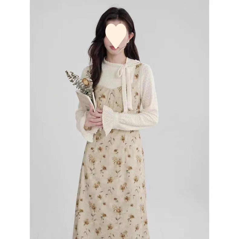 2025新款灯芯绒吊带碎花连衣裙女两件套女法式复古入秋搭配一整套