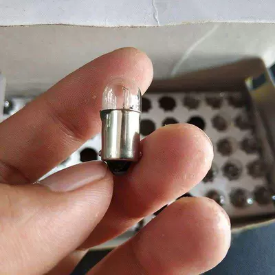 Panel (Dashboard) işıqlandırması, Panel Light Bulb T8.5 12V 24V
