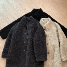 奶羊羔毛外套女白色新款冬季韩系宽松皮毛一体中长款毛毛大衣米色