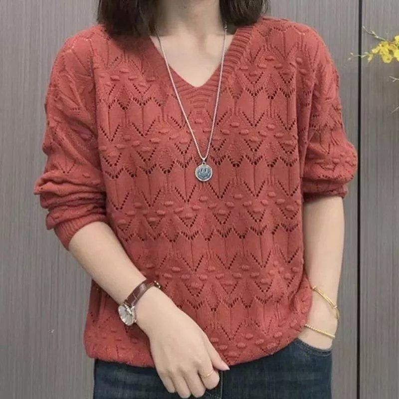 Fashionable elegant knitted sweater
