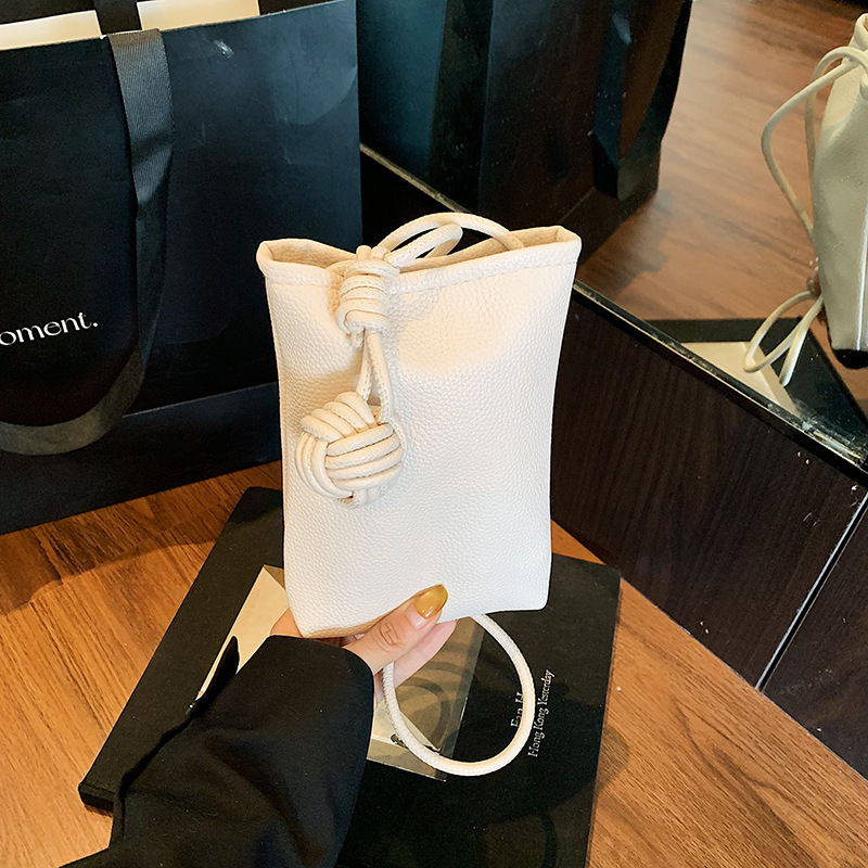 Bolso de teléfono móvil compacto y simple de moda macarón 2026 alto valor de verano nuevo estilo extranjero bolso de hombro de mujer mochila