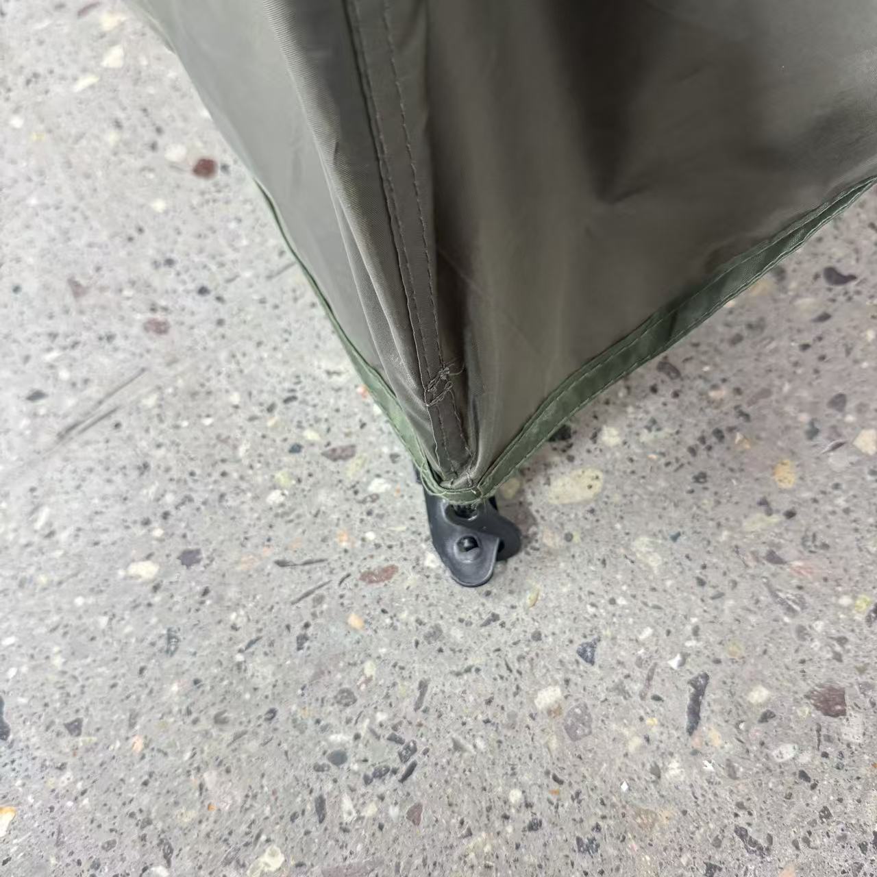 Portable double-layer camping cot tent, rainproof and moisture-proof, elevated outdoor single-person fishing tent, lightweight
