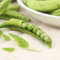 Wuziyuan Mixed Fruit and Vegetable Crisps, Dried Vegetable and Fruit Snacks, Ready-to-Eat Dehydrated Okra and Mushroom, Wholesale