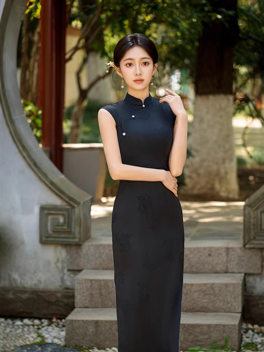 Summer black cheongsam sleevless