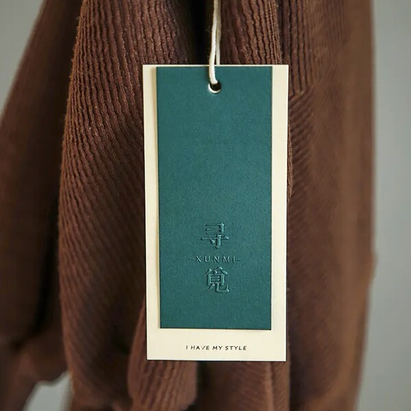 Men's and women's clothing store tags high-end spot listing design…