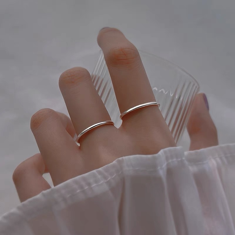 Zweifarbige, stapelbare, zarte Ringe, trendiges Set aus verschiedenen Metallen zum Kombinieren, minimalistische, dünne Gold- und Silberringe, gravierte Initialen und Sternsymbole, 3-5 Stück zum Stapeln, Mode_voghion.com