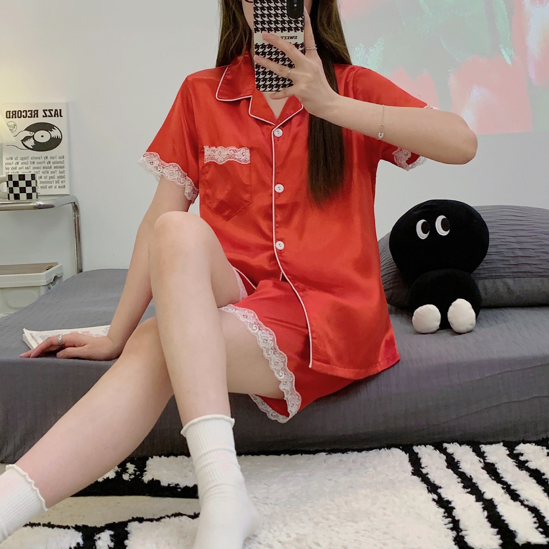 48 레드 레이스 [가벼운 럭셔리와 하이엔드]