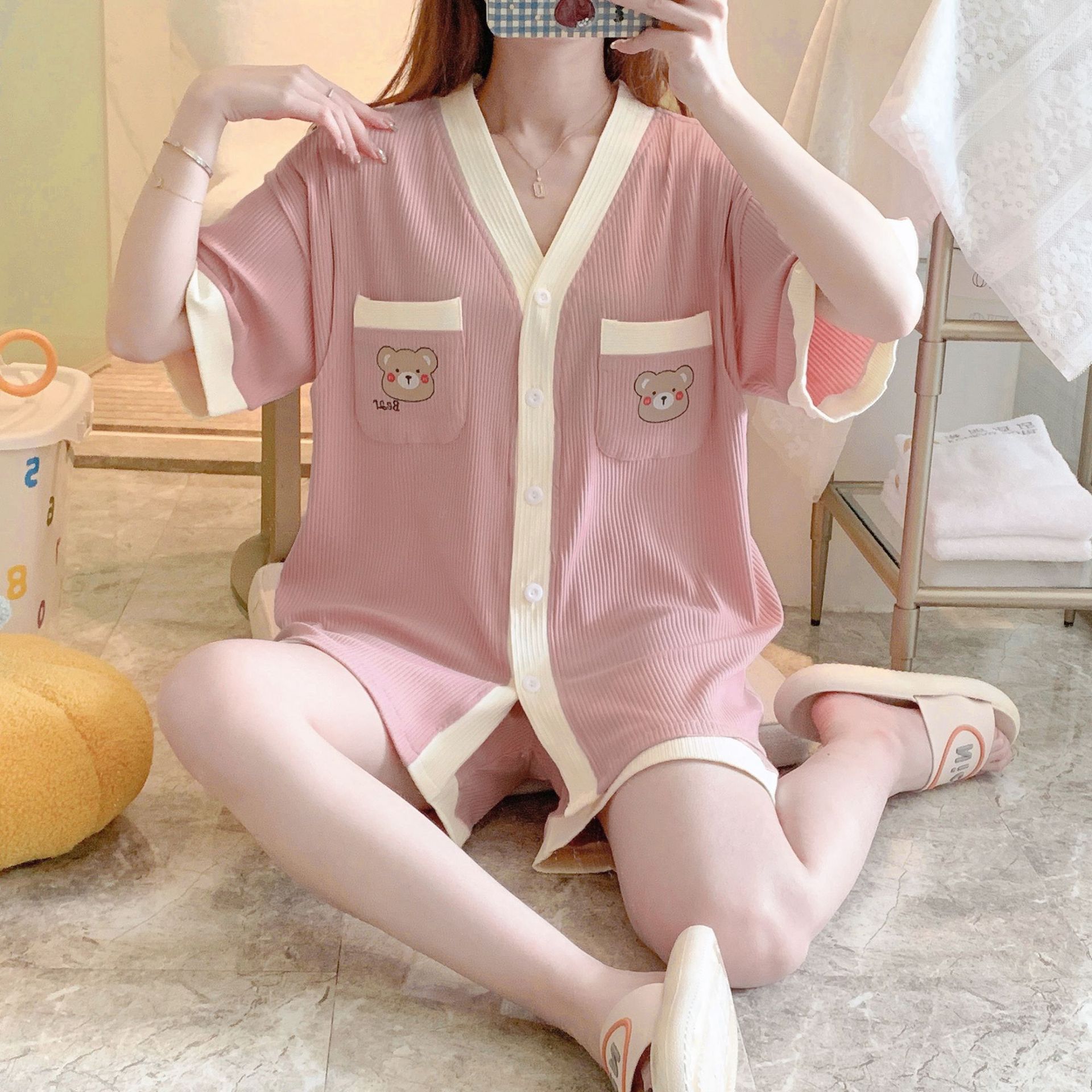 L 추천 50-60kg 브이넥 된장컬러 반팔D
