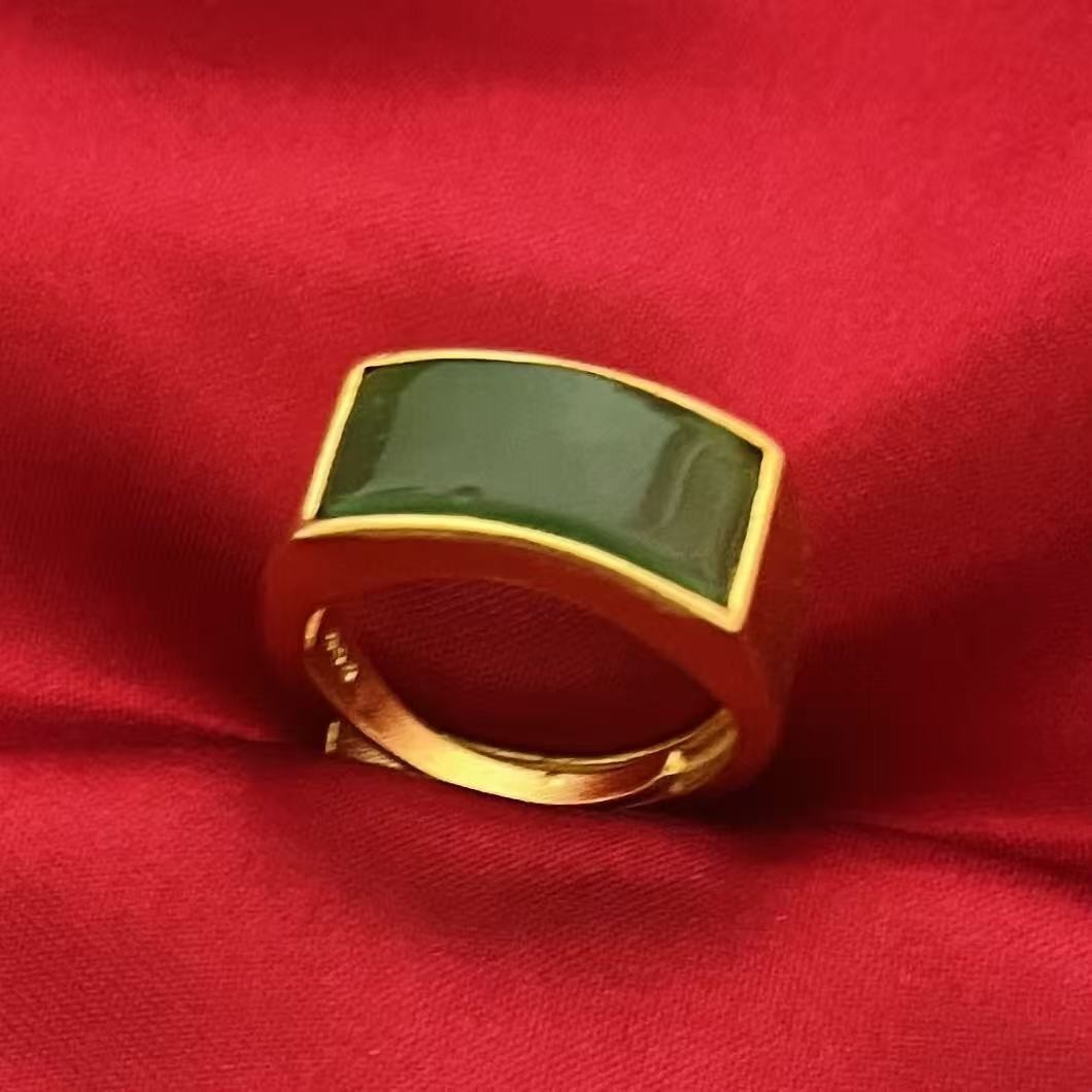 黄銅の金メッキの福の金儲けの指輪の男性の多種類の車の花は宝の蛇口の関公の戒子の金メッキの指輪を招きます。