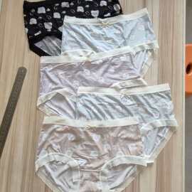 2229品牌女士中腰中版型舒适透气时尚内裤（均码）