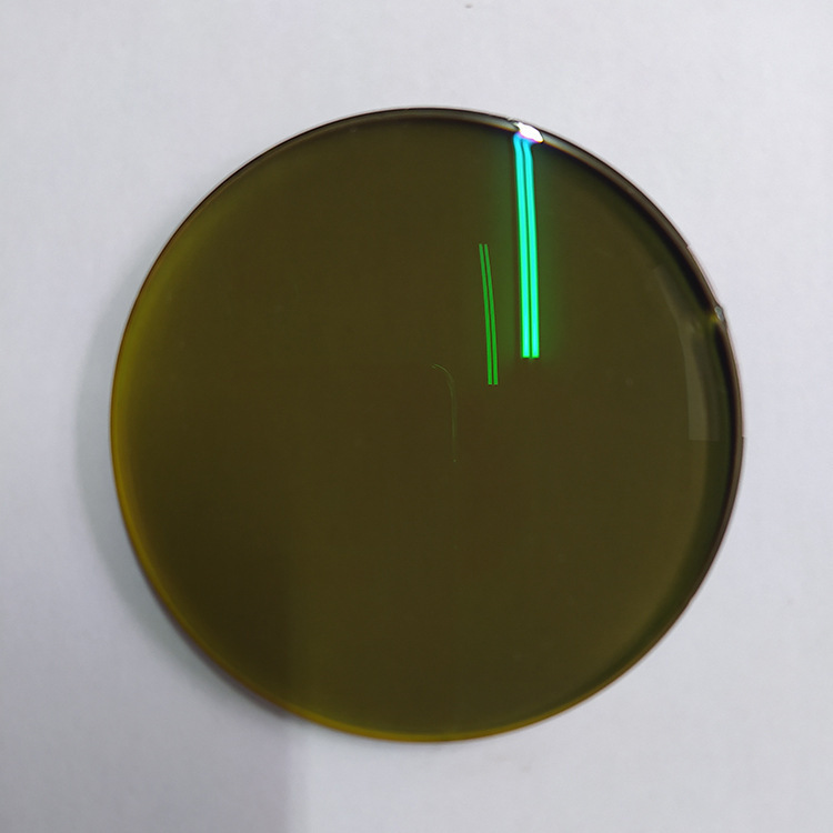 Lentes de conducción de película de visión nocturna de fondo amarillo miopía anti-luz azul decoloración gris 1.56 asférica anti-deslumbramiento luz intensa