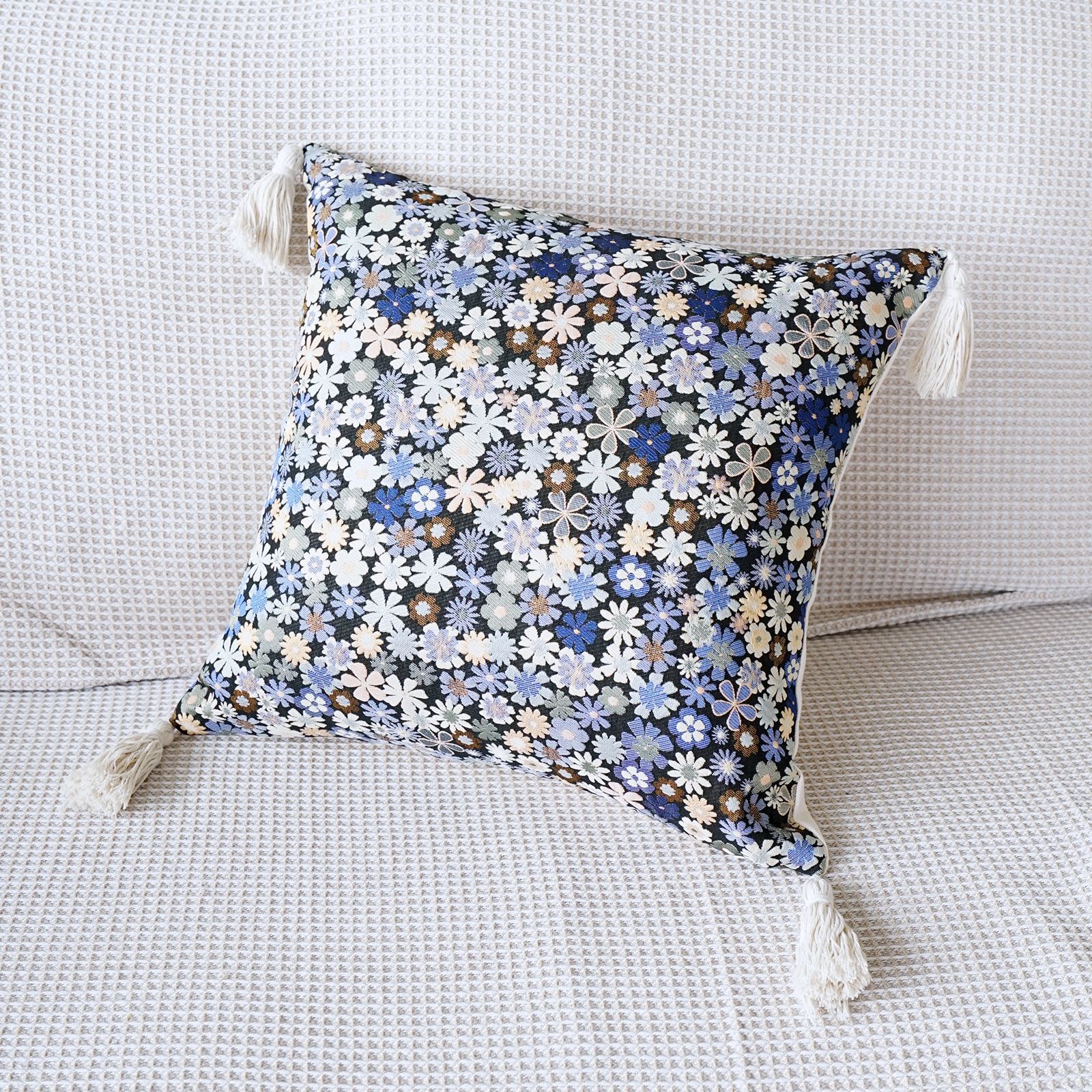 Piante, fiori e piante, federe jacquard, divani da soggiorno, nappe sospese, cuscini, cuscini da comodino_voghion.com