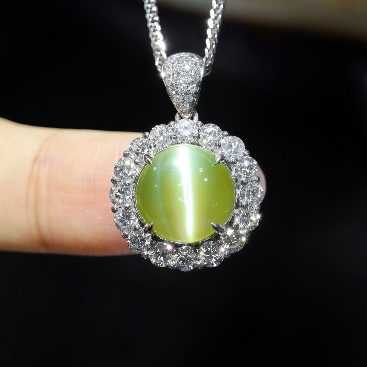 Gold Green Gemstone Pendant Chrysoberyl Versatile Jewelry Designer Jewelry Women's Accessories Y2020