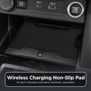 Suitable for 24-25 Mitsubishi Triton Central Control Wireless Charging Silicone Pad Anti-Slip Pad Car Interior Supplies Modification
