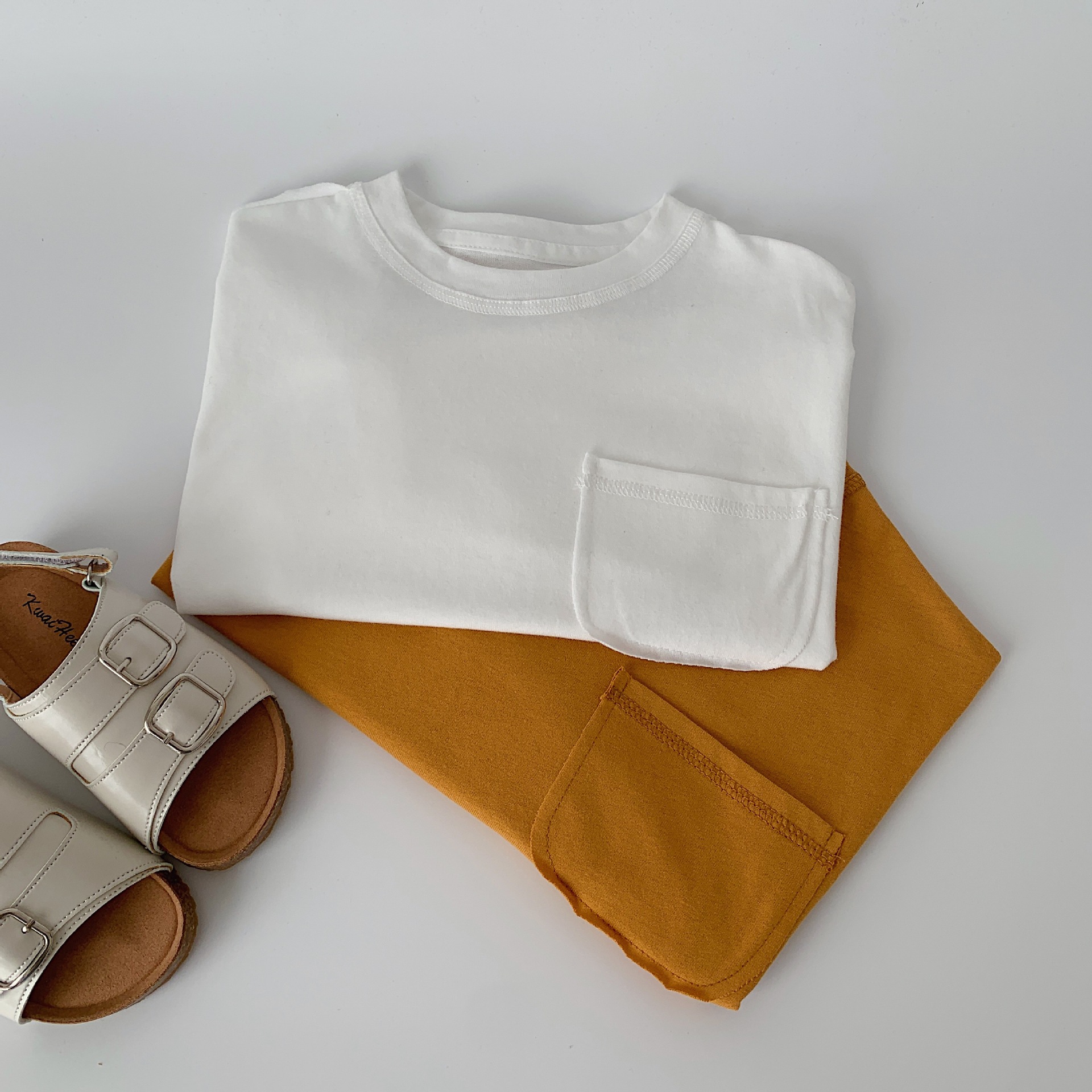Camisas casuales personalizadas de ropa infantil primavera 2024 nuevas camisetas sueltas para niños tendencia de moda universal