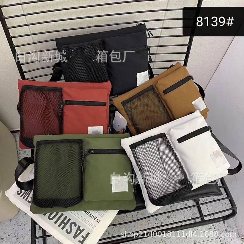 Korean Version of the New Carhartt Shoulder Bag 2026 Trendy Brand Unisex Crossbody Bag Simple Stylish Versatile Small Square Bag for Girls