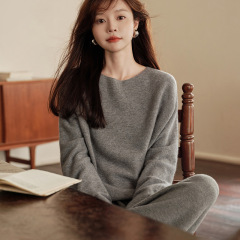无缝一体正反针2025工艺山羊绒针织上衣秋冬新款女士圆领套头衫