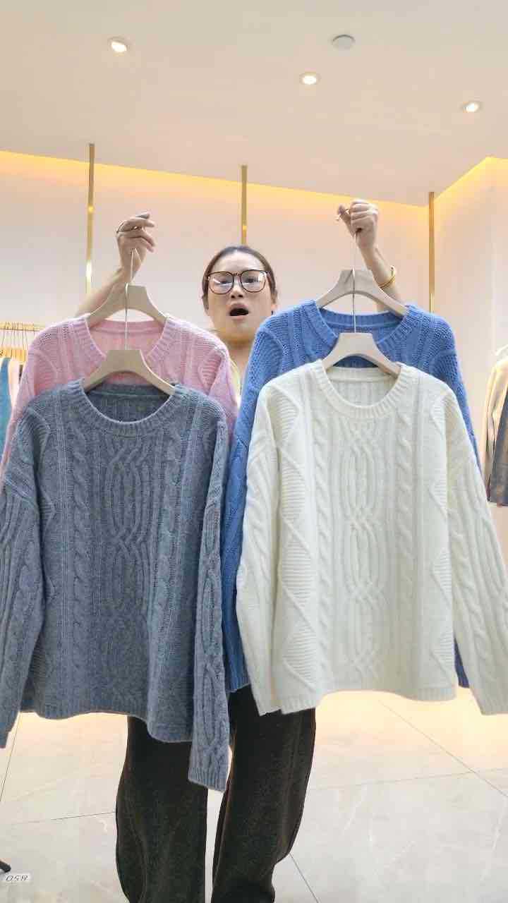 国贸正价还在批158的！高克重厚款绞花 100羊毛