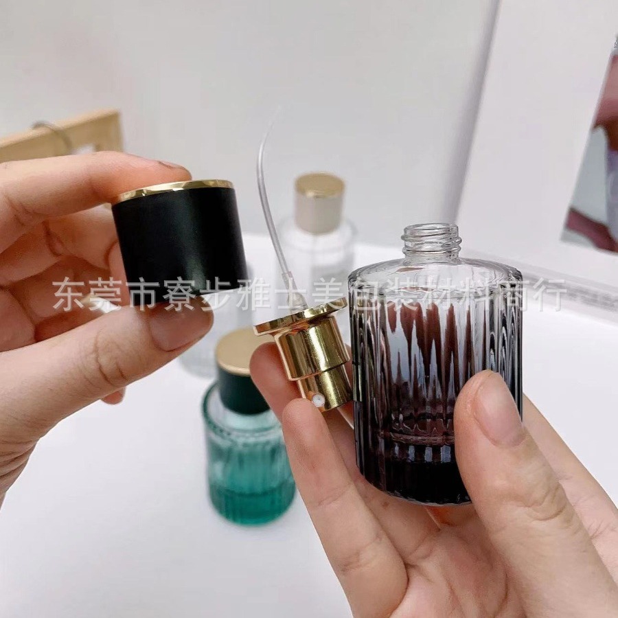 Botella de llenado de perfume de gama alta portátil 30ml botella de spray de vidrio de gama alta 50/100 ml botella pequeña vacía de reemplazo