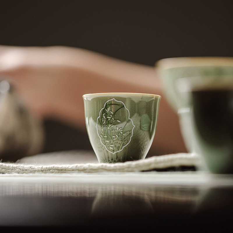 西瓜2越窑龙泉青瓷手绘窗兰暖心杯功夫茶具品茗杯茶杯岩茶杯