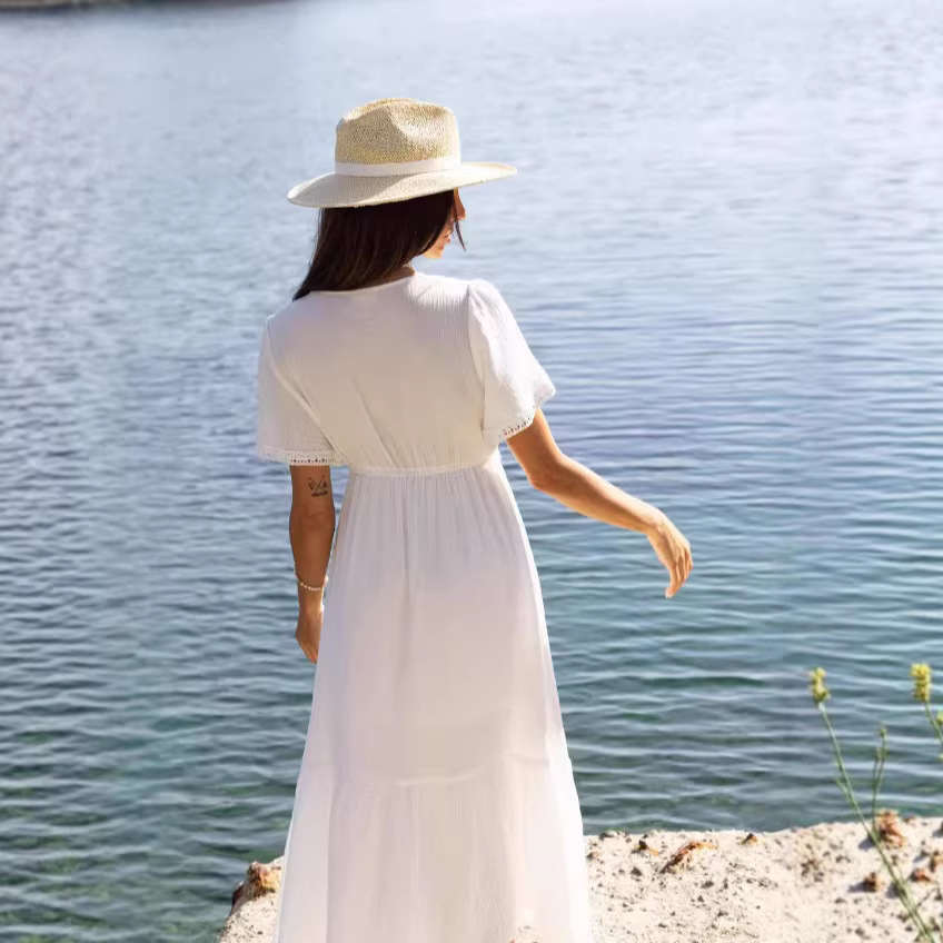 ng2510292 Strandkleid im Urlaubsstil für Damen, V-Ausschnitt, Kurzarm, Schlitz, langes Kleid, atemberaubende Midi-Länge_voghion.com