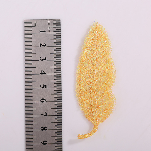 Simple and versatile knitted leaf embroidery colorful feathers handmade DIY clothing cloth stickers hairpins accessories accessories wholesale