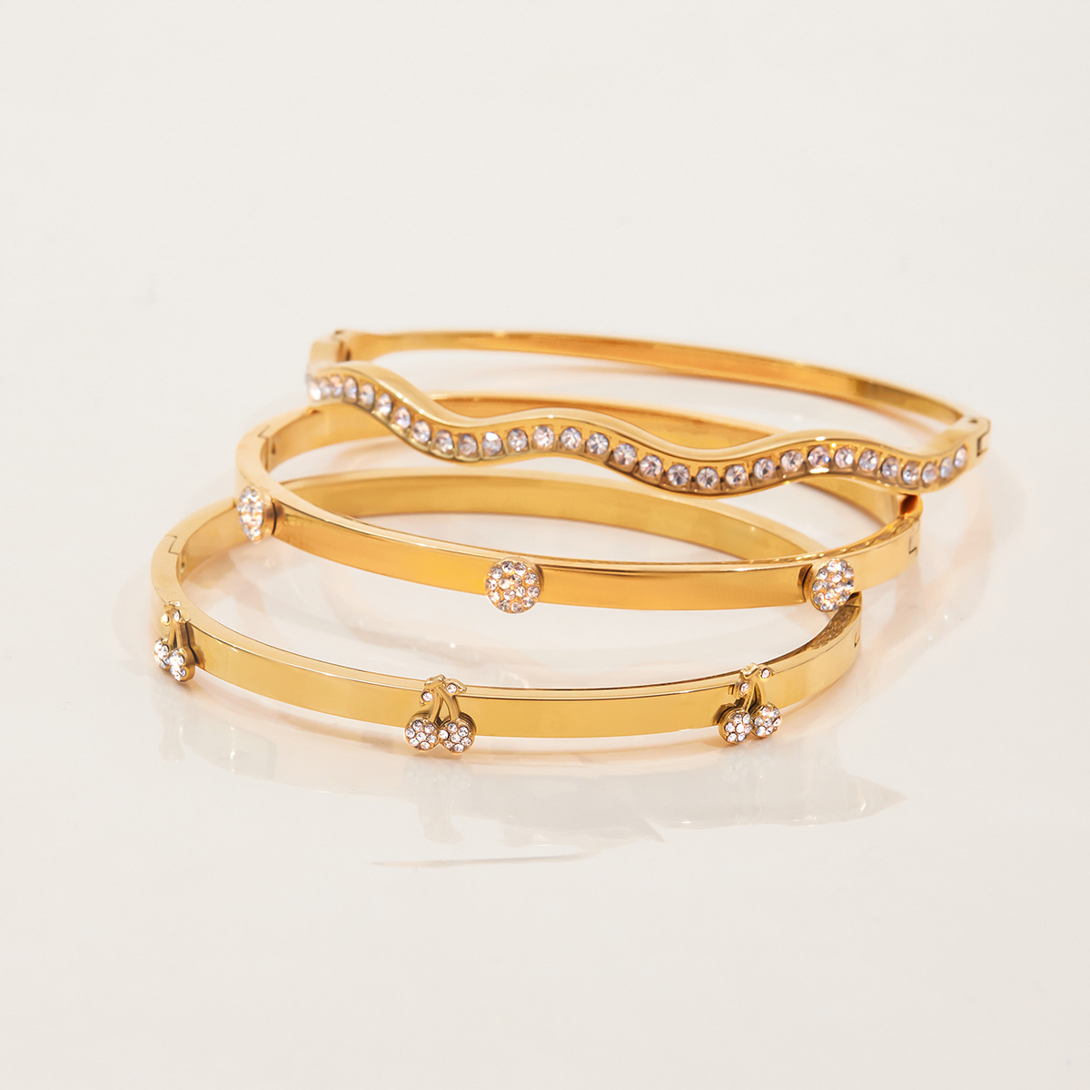 Jeding brazalete con hebilla de diamantes de imitación de acero inoxidable europeo y americano, joyería ligera de lujo de alta gama, joyería de acero de titanio para mujer que no se desvanece, transfronteriza image 5
