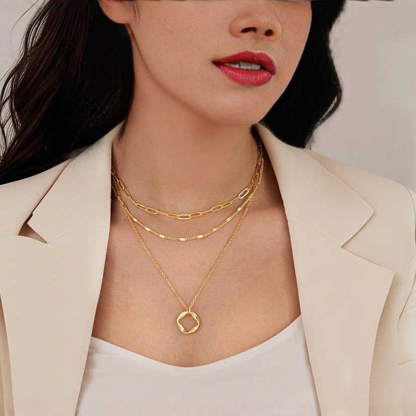 Collier pendentif multi-rangs pour femme élégance minimaliste_voghion.com